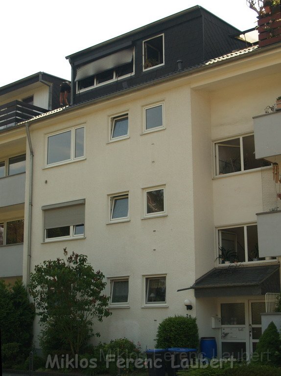 Mark Medlock s Dachwohnung ausgebrannt Koeln Porz Wahn Rolandstr P16.JPG